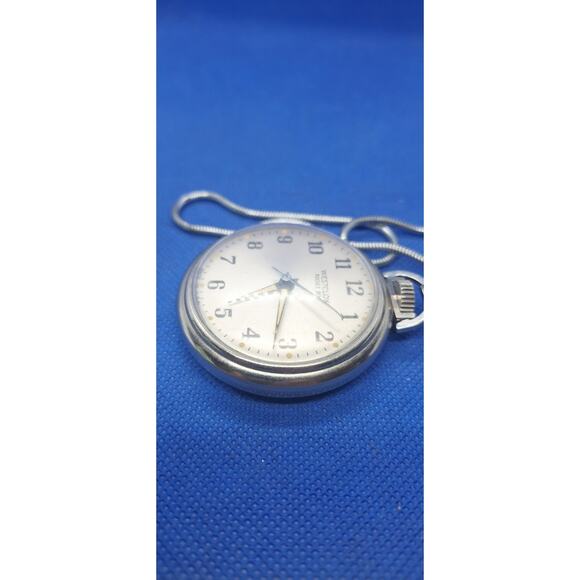 Vintage Westclox Pocket Ben Pocket Watch with Chain – Silver Tone- Excellent! - Picture 5 of 7